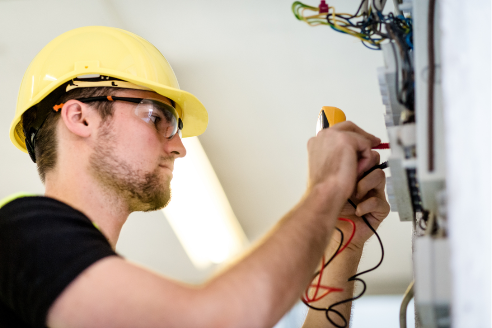 Why You Should Hire Professional Electricians For Home Renovations